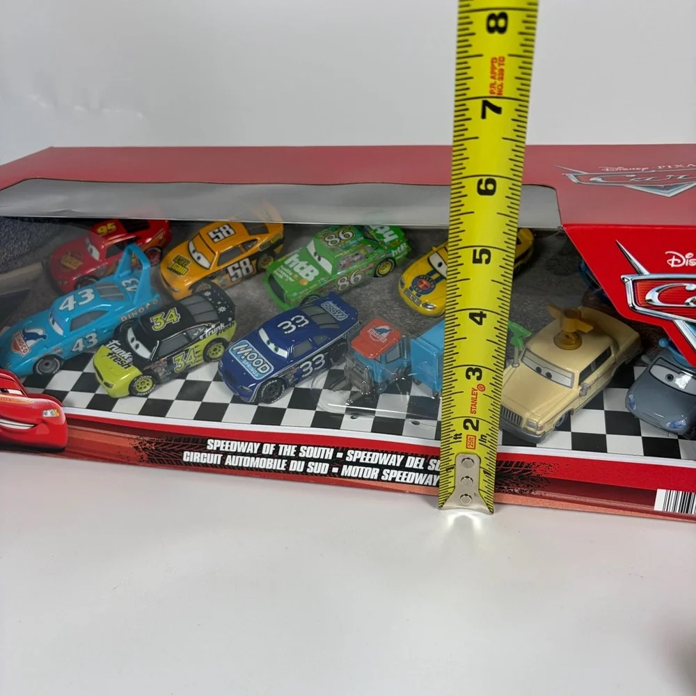 Disney Pixar Cars - Speedway of the South - 11 Cars Metal‎ TARGET exclusive 2021